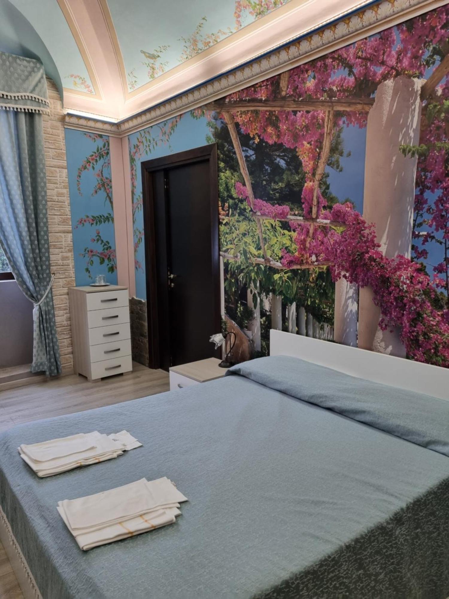 Bed and Breakfast Palazzo Moraschi Subiaco Exterior foto