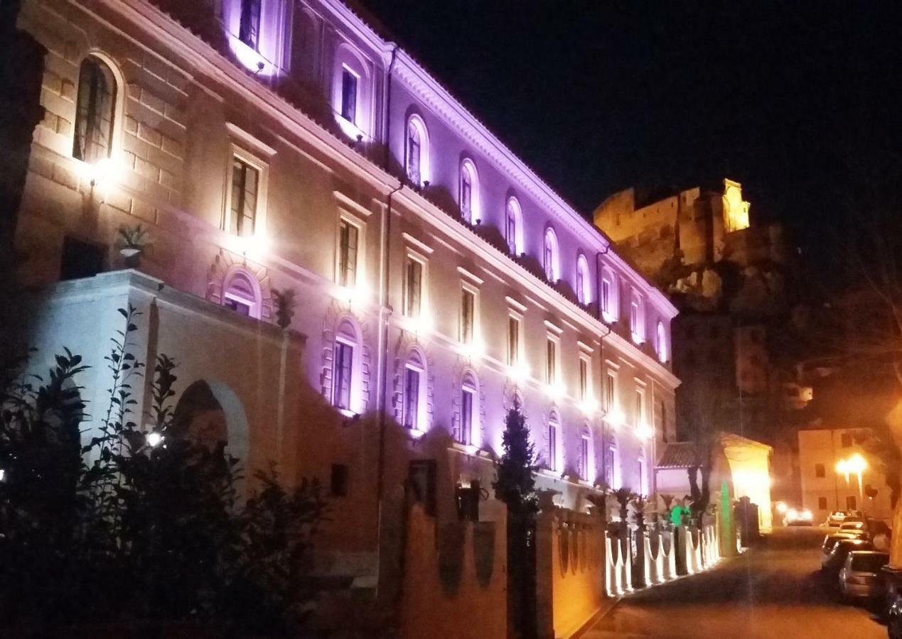 Bed and Breakfast Palazzo Moraschi Subiaco Exterior foto